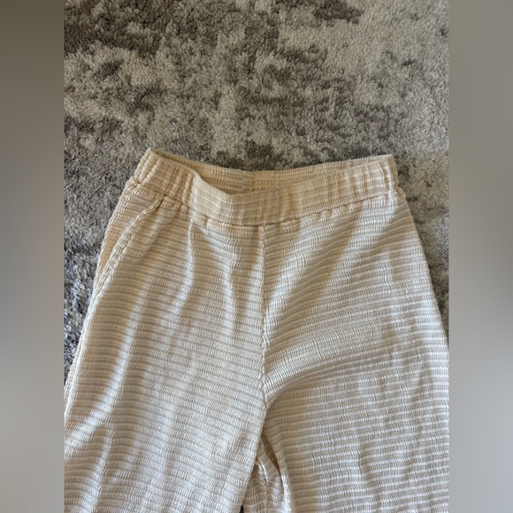 PrettyLittleThing Beige Ribbed Trousers - Picture 4 of 8